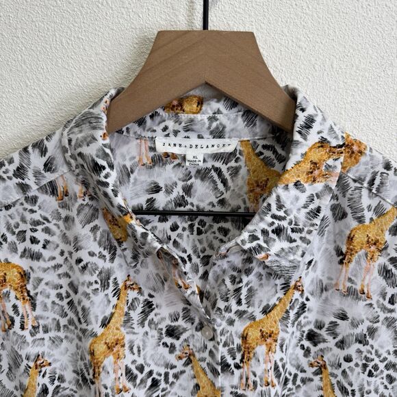 Jane & Delancey Top Womens XL Safari Giraffe‎ Button Up Beachy Tropical Travel - Picture 5 of 14